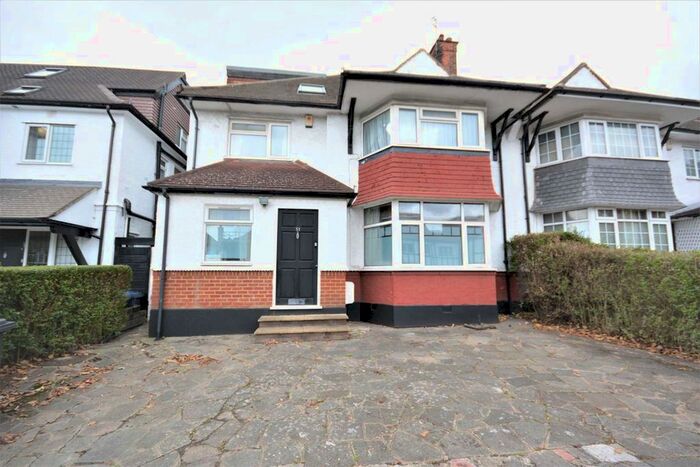 5 Bedroom Semi-Detached House To Rent In Foscote Road, London, NW4