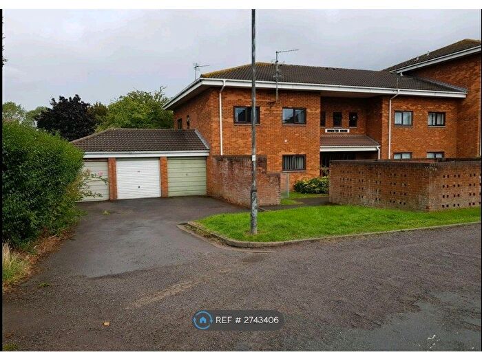 2 Bedroom Flat To Rent In Windermere Road, Bristol, BS34