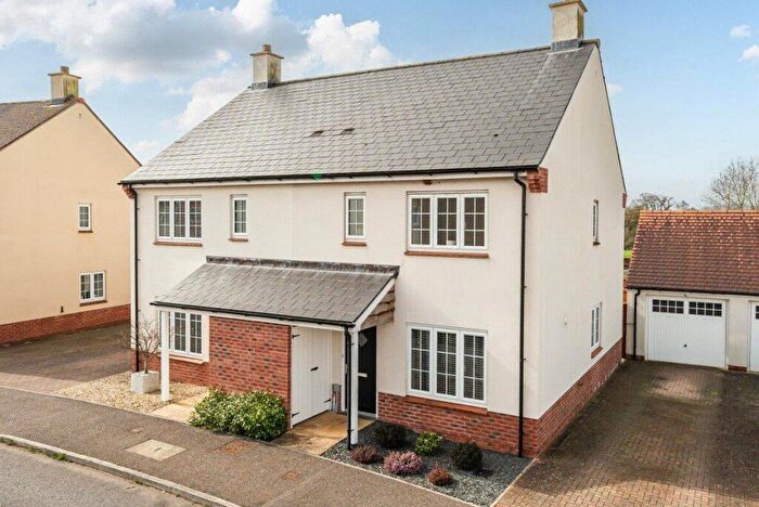 3 Bedroom Semi Detached House For Sale In Greenhouse Gardens, Cullompton, Devon, EX15