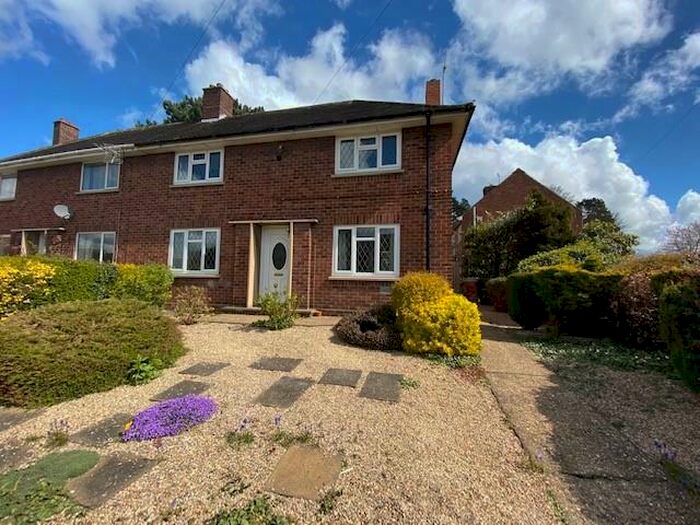 3 Bedroom Semi-Detached House To Rent In St. Bernards Avenue, Louth, LN11