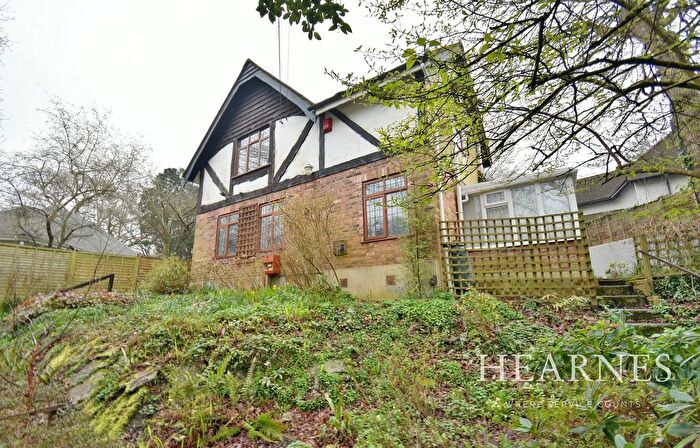 3 Bedroom Detached House For Sale In Wood Lane, Bournemouth, BH11