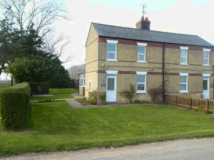 3 Bedroom Semi-Detached House To Rent In Eastern Road, Holbeach Marsh, PE12
