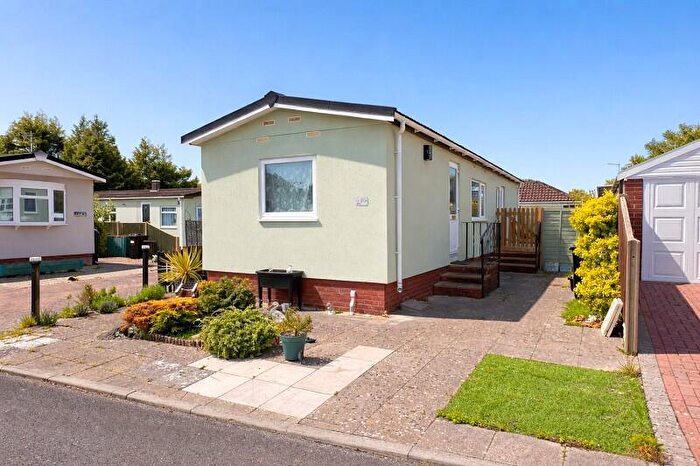 2 Bedroom Mobile Home For Sale In Woodlands Park, Stopples Lane, Hordle, Lymington, Hampshire., SO41