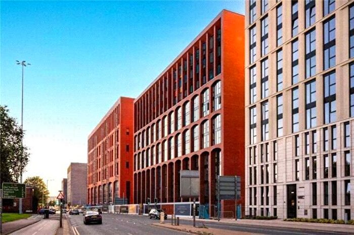 1 Bedroom Apartment To Rent In Sky Gardens, Spinners Way, Manchester City Centre, M15