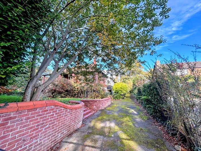 4 Bedroom Detached Bungalow For Sale In The Front, Middleton One Row, DL2