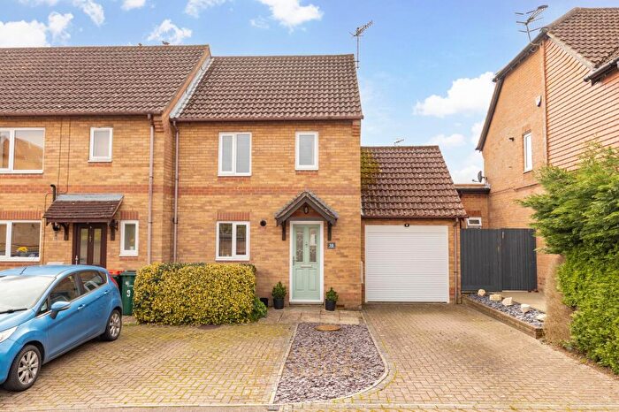 2 Bedroom Terraced House For Sale In Marshall Road, Maidenbower, RH10