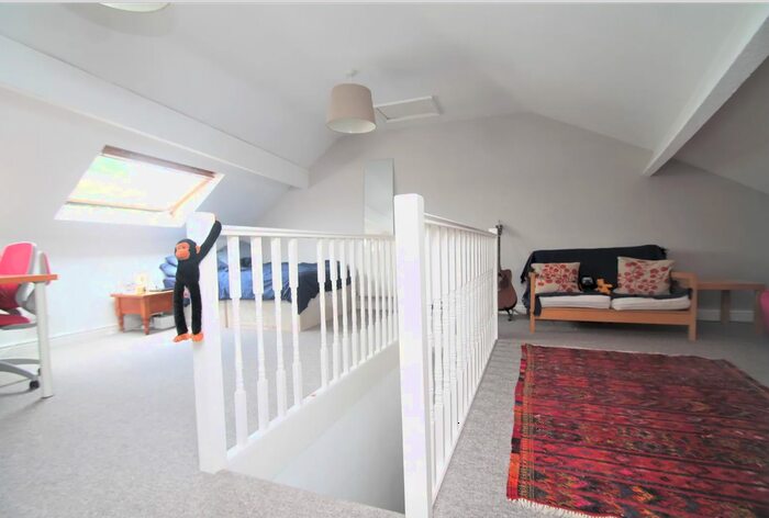 3 Bedroom Flat To Rent In Northwold Road, London, N16