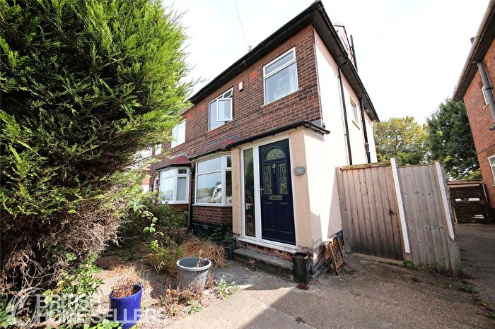 3 Bedroom Semi-Detached House For Sale In Leyton Crescent, Beeston, Nottingham, Nottinghamshire, NG9