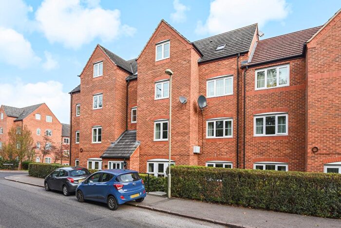 2 Bedroom Flat For Sale In Headington, Oxford, OX3