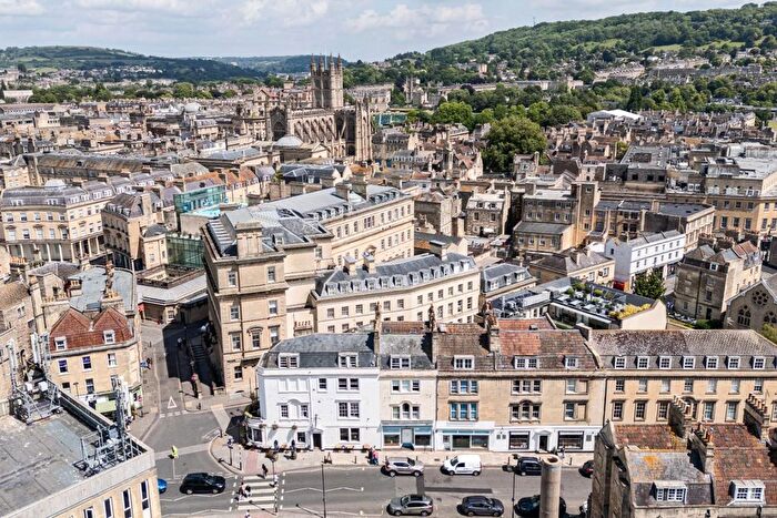 2 Bedroom Flat For Sale In Lower Borough Walls, Bath, BA1