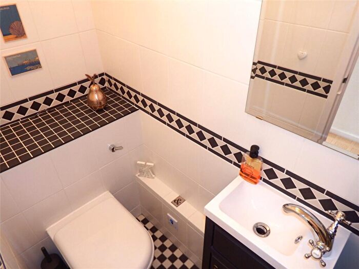 3 Bedroom Terraced House For Sale In Webb Rise, Stevenage, Hertfordshire, SG1