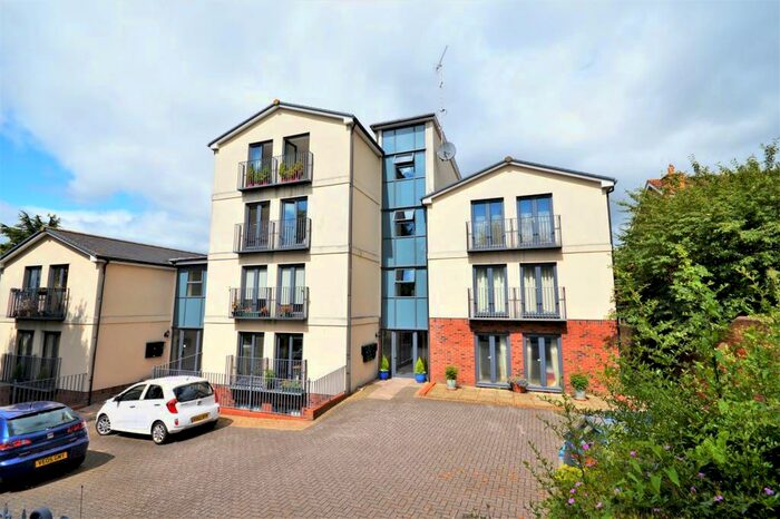 2 Bedroom Penthouse To Rent In Southbank Road, Hereford, HR1