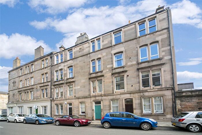 2 Bedroom Flat To Rent In Jameson Place, Edinburgh, EH6