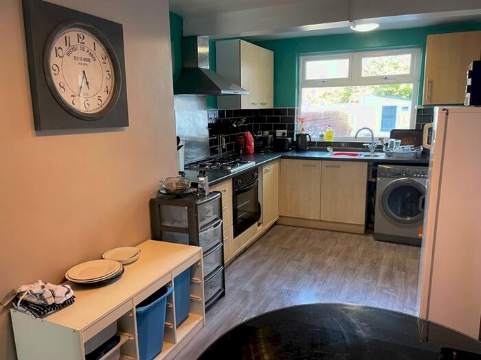 4 Bedroom Terraced House To Rent In Jubilee Drive, Kensington, Liverpool, L7