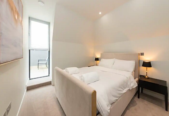 1 Bedroom Flat To Rent In Duke Street, Reading, Berkshire, RG1