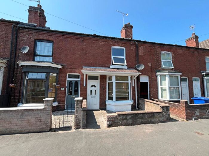 3 Bedroom Terraced House To Rent In Calais Road, Burton-On-Trent, DE13