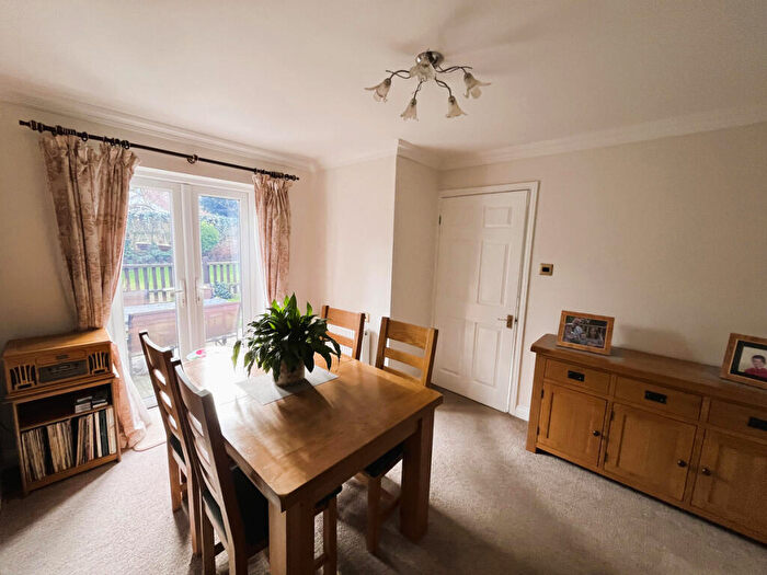 2 Bedroom Retirement Property For Sale In King George Court, St. Neots, PE19