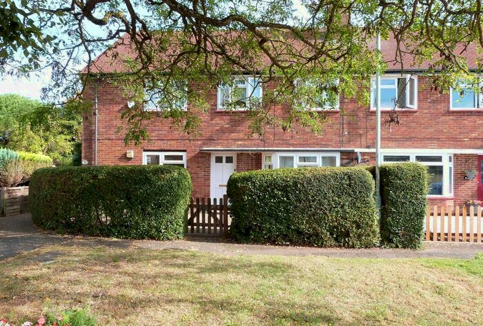 2 Bedroom Maisonette To Rent In Newdigate Green, Harefield, UB9