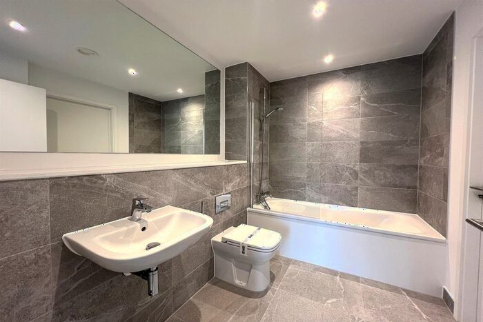 1 Bedroom Flat To Rent In Ordsall Lane, Salford, M5