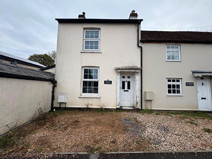 3 Bedroom House To Rent In South Street, Hythe, Southampton, Hampshire, SO45