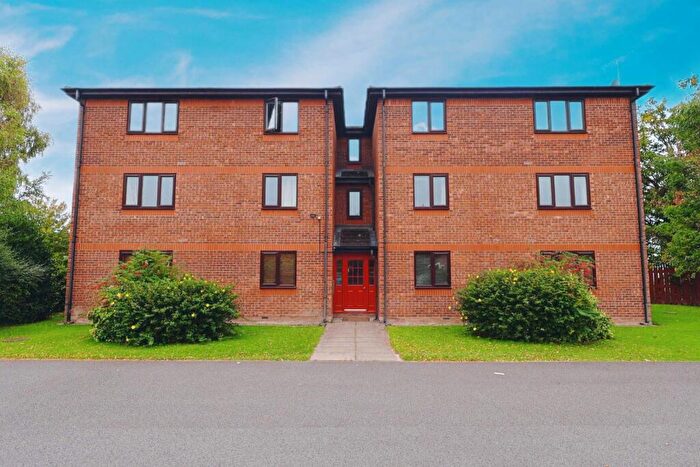 2 Bedroom Apartment For Sale In Kempton Close, Chester, CH1