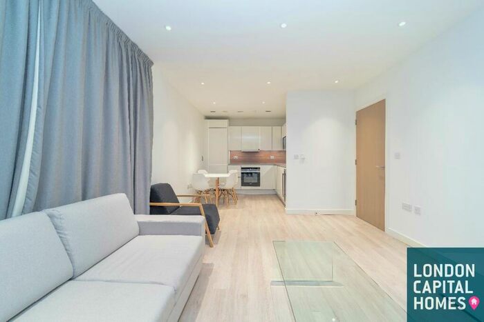 1 Bedroom Apartment To Rent In Hartwood Court Devan Grove London, N4