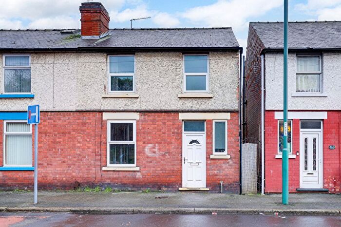 3 Bedroom Semi Detached House For Sale In Hungerhill Road, Nottingham, NG3