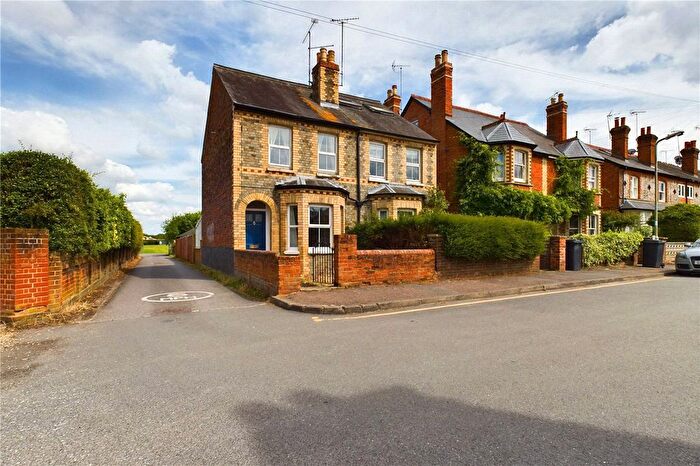 3 Bedroom Semi-Detached House To Rent In Thames Avenue, Pangbourne, Reading, Berkshire, RG8
