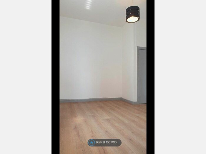 Studio To Rent In Mossley Hill, Liverpool, L18