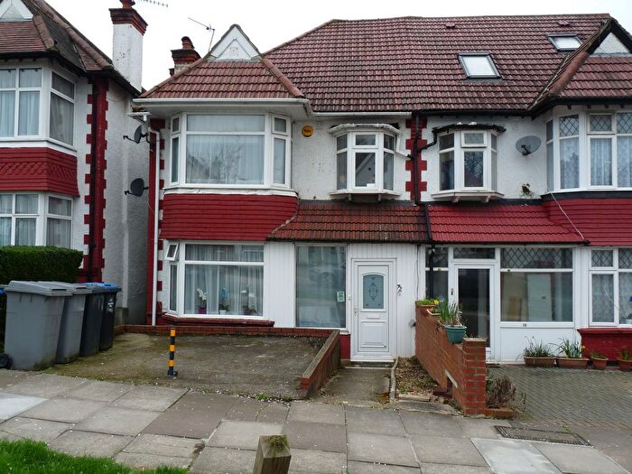 2 Bedroom Flat To Rent In Park Chase, Wembley Park, HA9