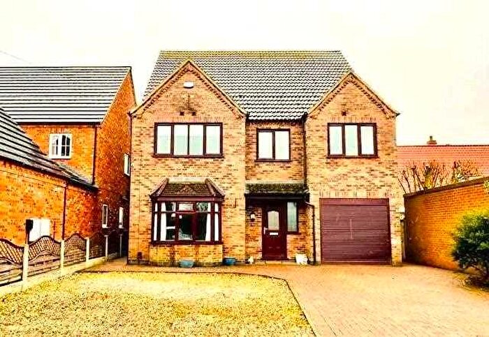 4 Bedroom Detached House For Sale In West Street, Hibaldstow, DN20