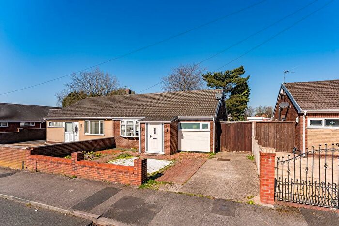 3 Bedroom Semi-Detached Bungalow For Sale In Tram Street, Platt Bridge, WN2