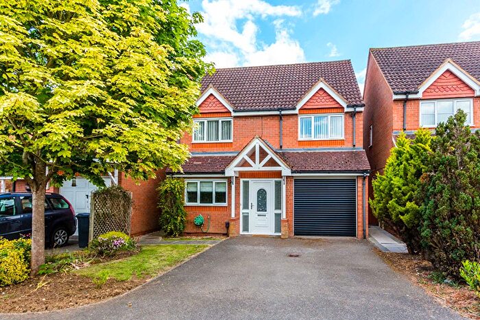 4 Bedroom Detached House To Rent In Springfield Road, Rushden, NN10