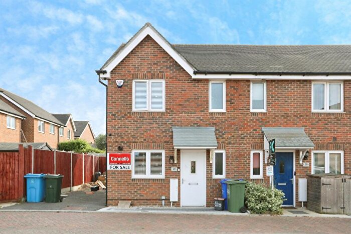 2 Bedroom End Of Terrace House For Sale In Daffodil Avenue, Minster On Sea, Sheerness, ME12