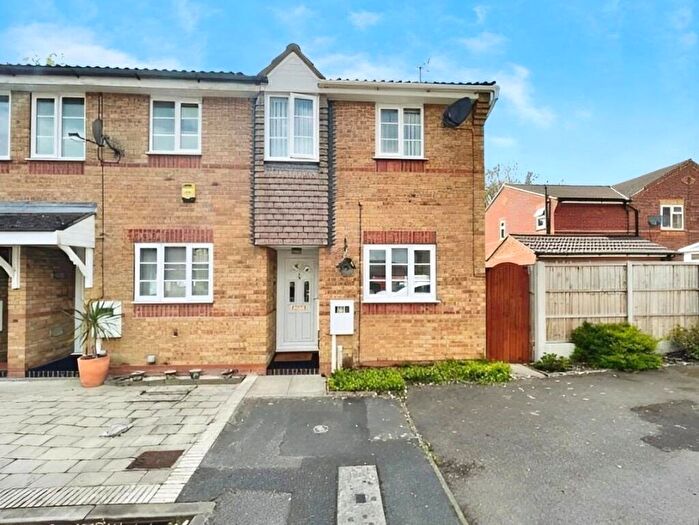 2 Bedroom House To Rent In Furndown Court, Lincoln, Lincolnshire, LN6