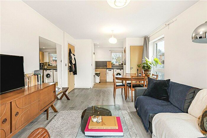 1 Bedroom Apartment For Sale In Harry Zeital Way, London, E5