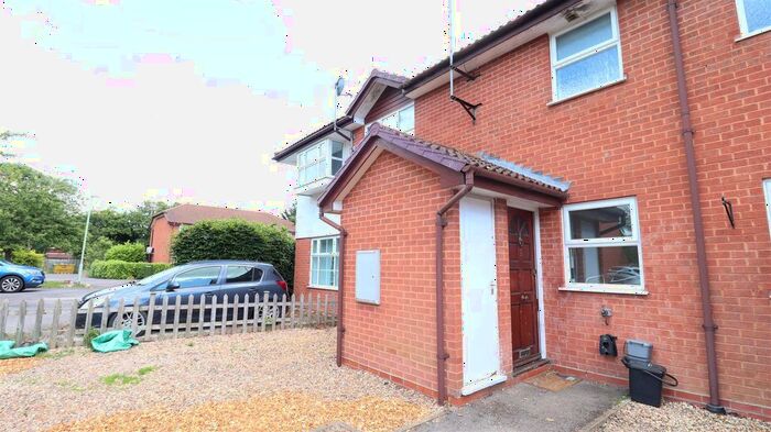 1 Bedroom Terraced House To Rent In Gregory Close, Lower Earley, Reading, RG6