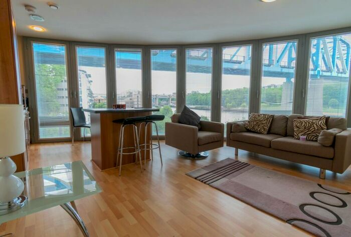 2 Bedroom Apartment To Rent In Forth Banks Tower, Newcastle Upon Tyne, NE1