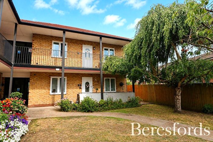 2 Bedroom Flat For Sale In Carrington Way, Braintree, CM7