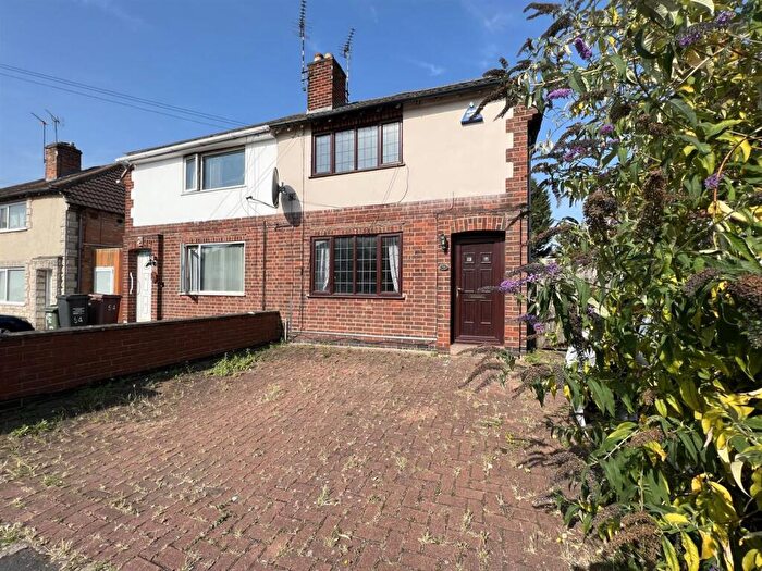 3 Bedroom Semi-Detached House To Rent In Stonehill Avenue, Birstall, Leicester, LE4