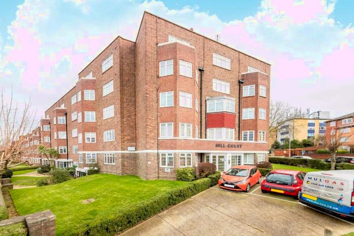 2 Bedroom Flat To Rent In St. Marks Hill, Surbiton, KT6
