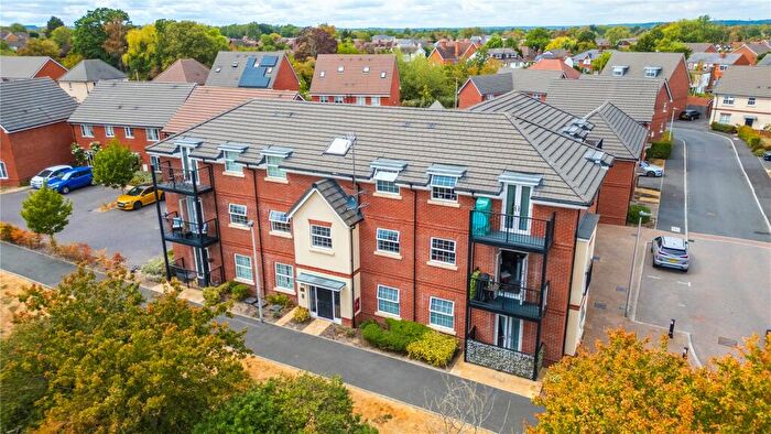 2 Bedroom Apartment For Sale In Coronation Drive, Three Mile Cross, Reading, Berkshire, RG7
