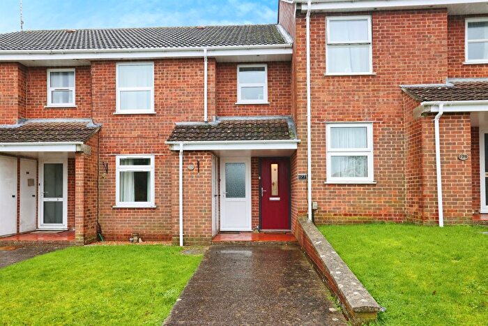 2 Bedroom Maisonette For Sale In Avondown Road, Durrington, Salisbury, SP4