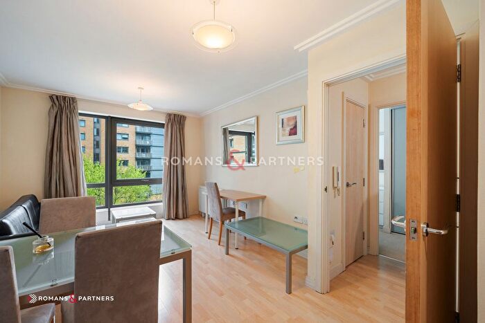 1 Bedroom Flat To Rent In Trentham Court, North Acton, W3