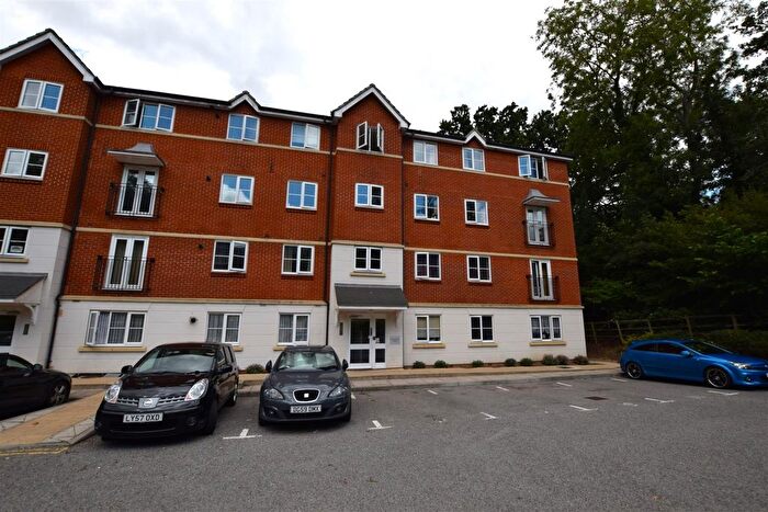 2 Bedroom Flat To Rent In Lavender Court, Arbourvale, St Leonards On Sea, TN38