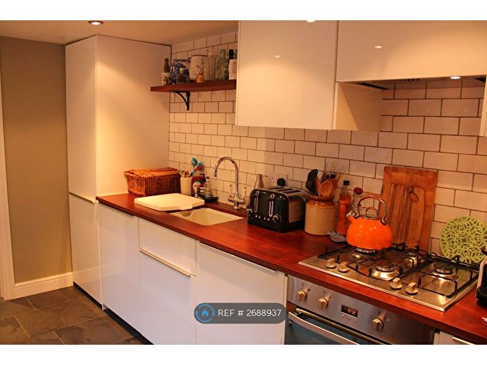 1 Bedroom Flat To Rent In Oriel Road, London, E9