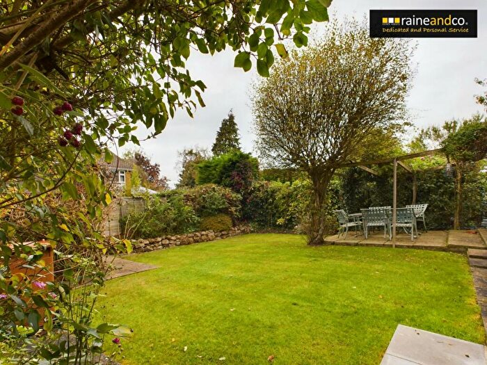 2 Bedroom Detached Bungalow For Sale In Fairview, Potters Bar, EN6