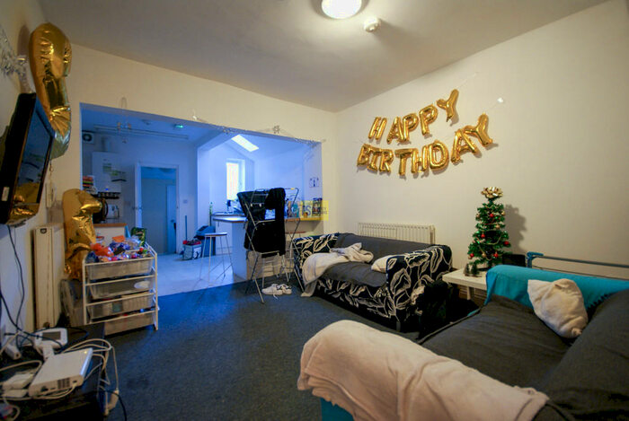 6 Bedroom Terraced House To Rent In Luton Road, Selly Oak - Student Property, B29