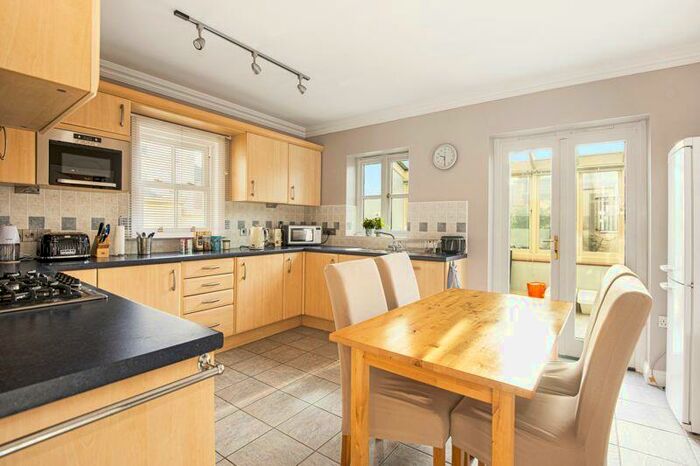 4 Bedroom Semi-Detached House To Rent In Peverell Avenue West, Dorchester, DT1