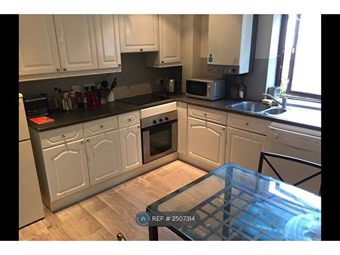 3 Bedroom Flat To Rent In Islington, London, N1